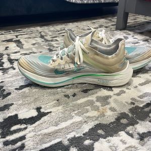 Nike Zoom Fly SP Shoes